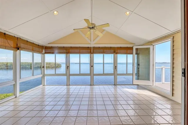 $1,250,000 | 16 Tidy Island Boulevard, Unit 16, Bradenton, FL 34210