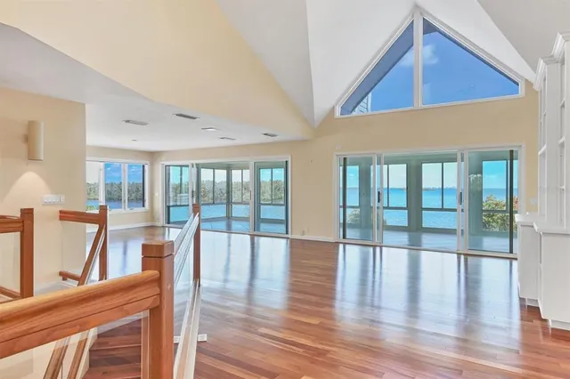 $1,250,000 | 16 Tidy Island Boulevard, Unit 16, Bradenton, FL 34210