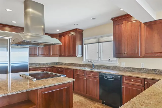 $1,250,000 | 16 Tidy Island Boulevard, Unit 16, Bradenton, FL 34210