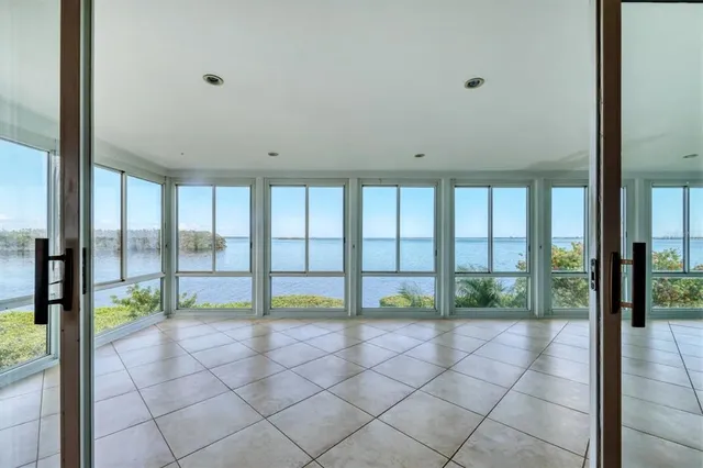 $1,250,000 | 16 Tidy Island Boulevard, Unit 16, Bradenton, FL 34210