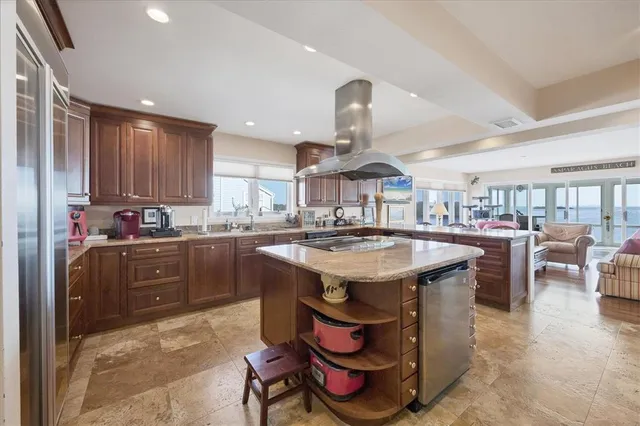 $1,250,000 | 16 Tidy Island Boulevard, Unit 16, Bradenton, FL 34210