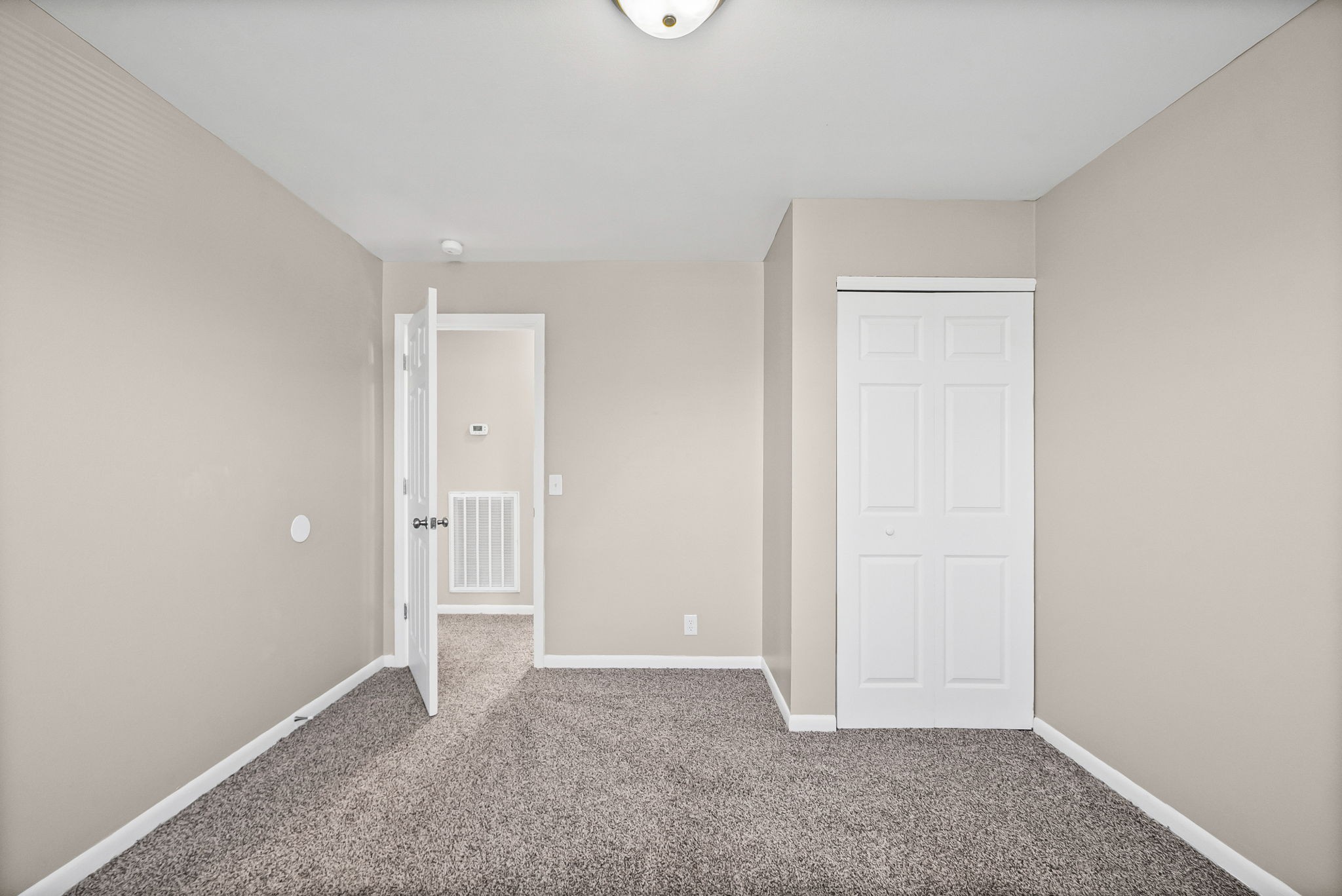 212 Jackson Road Clarksville, TN 37042 - Photo 19 of 32 a view of an empty room