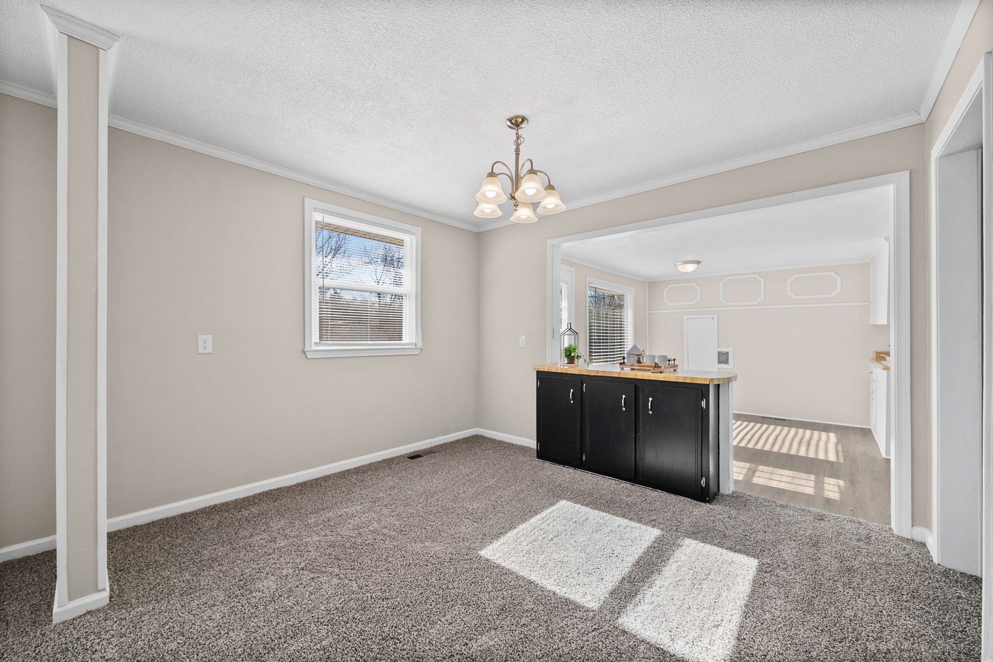 212 Jackson Road Clarksville, TN 37042 - Photo 8 of 32 a living room with a furniture and a window