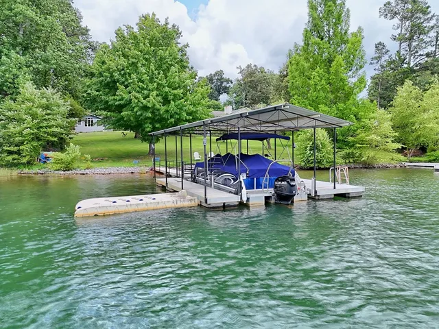 $799,900 | 806 Ledford Chapel Road, Hayesville, NC 28904