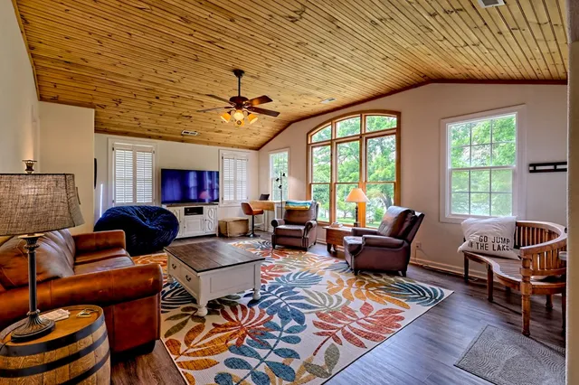 $799,900 | 806 Ledford Chapel Road, Hayesville, NC 28904