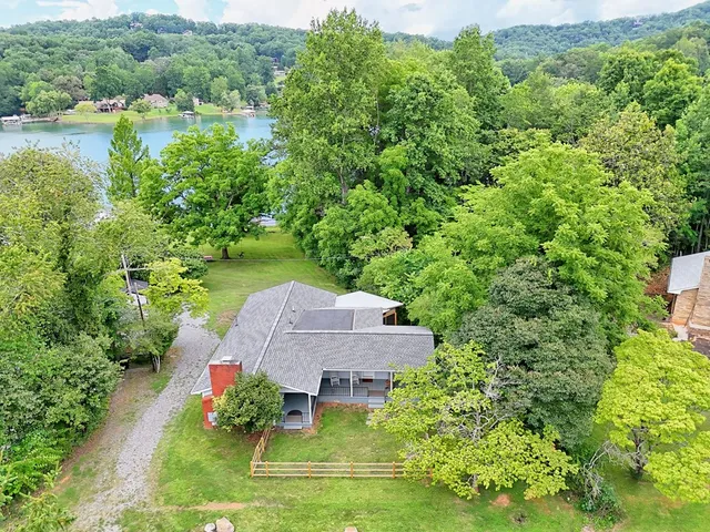 $799,900 | 806 Ledford Chapel Road, Hayesville, NC 28904