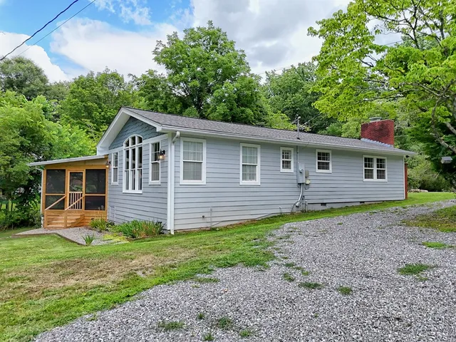 $799,900 | 806 Ledford Chapel Road, Hayesville, NC 28904