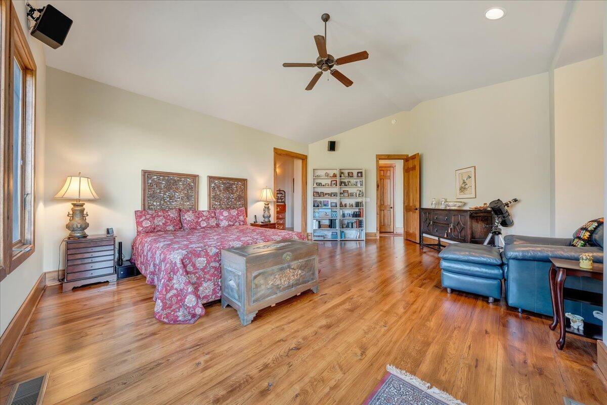 144 Seven Ridges Road Hot Springs, VA 24445 - Photo 32 of 89 28 Master Bedroom