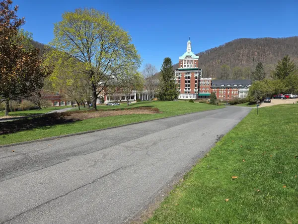 $1,790,000 | 144 Seven Ridges Road, Hot Springs, VA 24445
