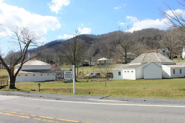 $1,790,000 | 144 Seven Ridges Road, Hot Springs, VA 24445
