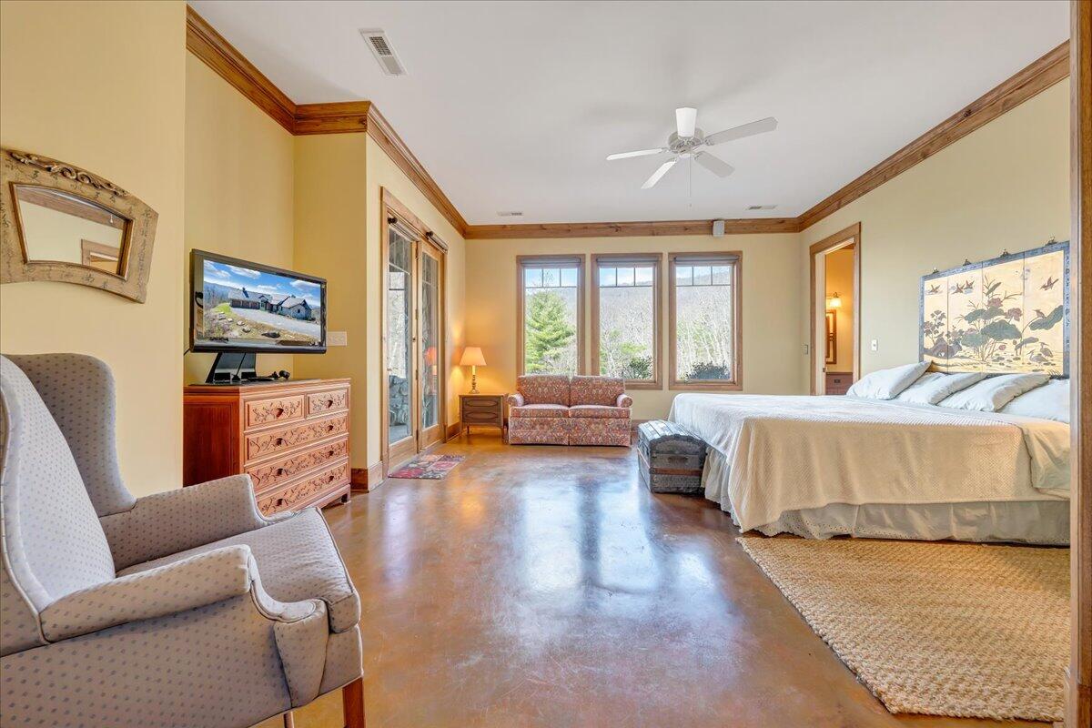 144 Seven Ridges Road Hot Springs, VA 24445 - Photo 52 of 99 52 Terrace Level Bedroom 3