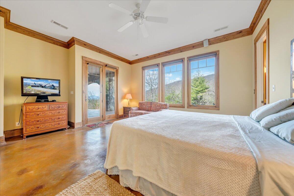 144 Seven Ridges Road Hot Springs, VA 24445 - Photo 56 of 89 53 Bedroom 3