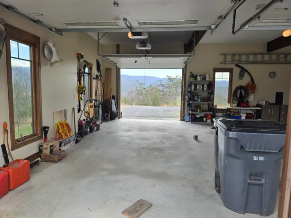 $1,790,000 | 144 Seven Ridges Road, Hot Springs, VA 24445