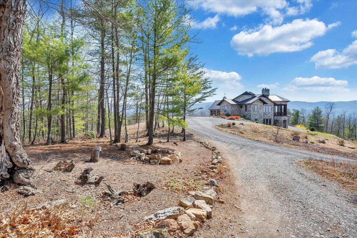144 Seven Ridges Road Hot Springs, VA 24445 - Photo 74 of 89 Entry Road