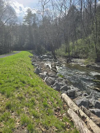 $1,790,000 | 144 Seven Ridges Road, Hot Springs, VA 24445