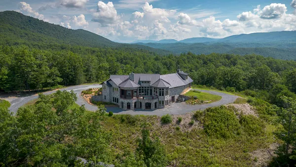 $1,790,000 | 144 Seven Ridges Road, Hot Springs, VA 24445