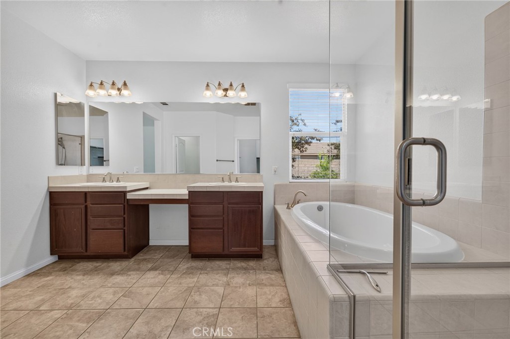 12687 Cathedral Ridge Way Riverside, CA 92503 - Photo 47 of 71