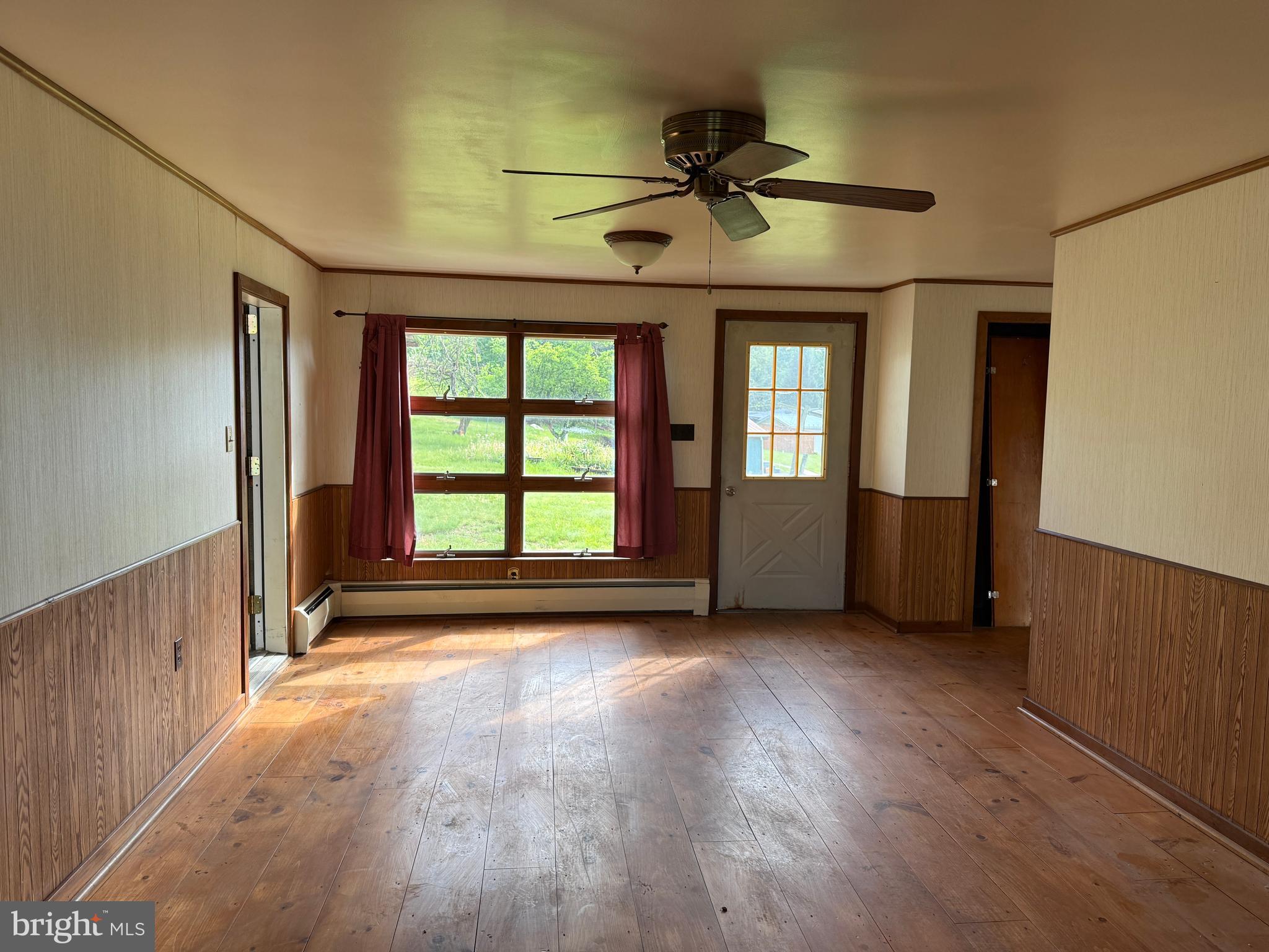 112 South Ridge Street Burnham, PA 17009 - Photo 14 of 34