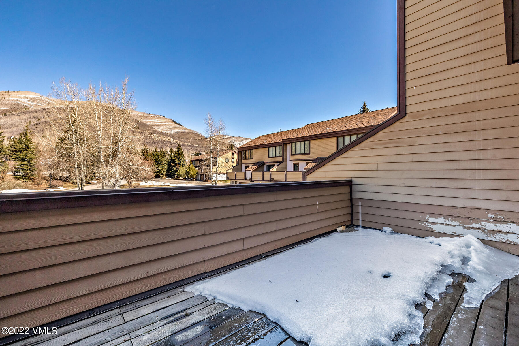 1750 South Frontage Road West, Unit E3 Vail, CO 81657 - Photo 24 of 39 a view of balcony with furniture