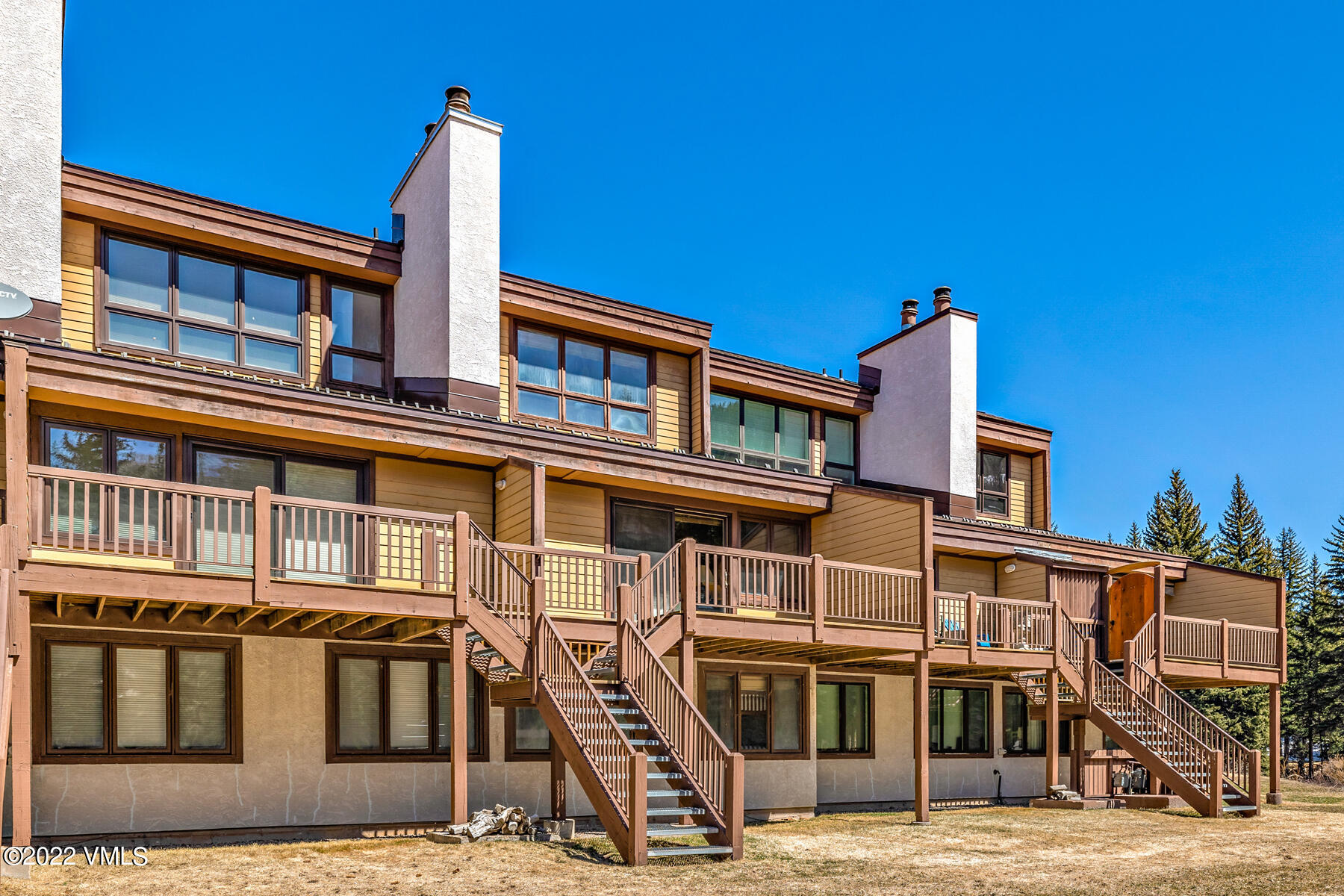 1750 South Frontage Road West, Unit E3 Vail, CO 81657 - Photo 31 of 39 a front view of a building