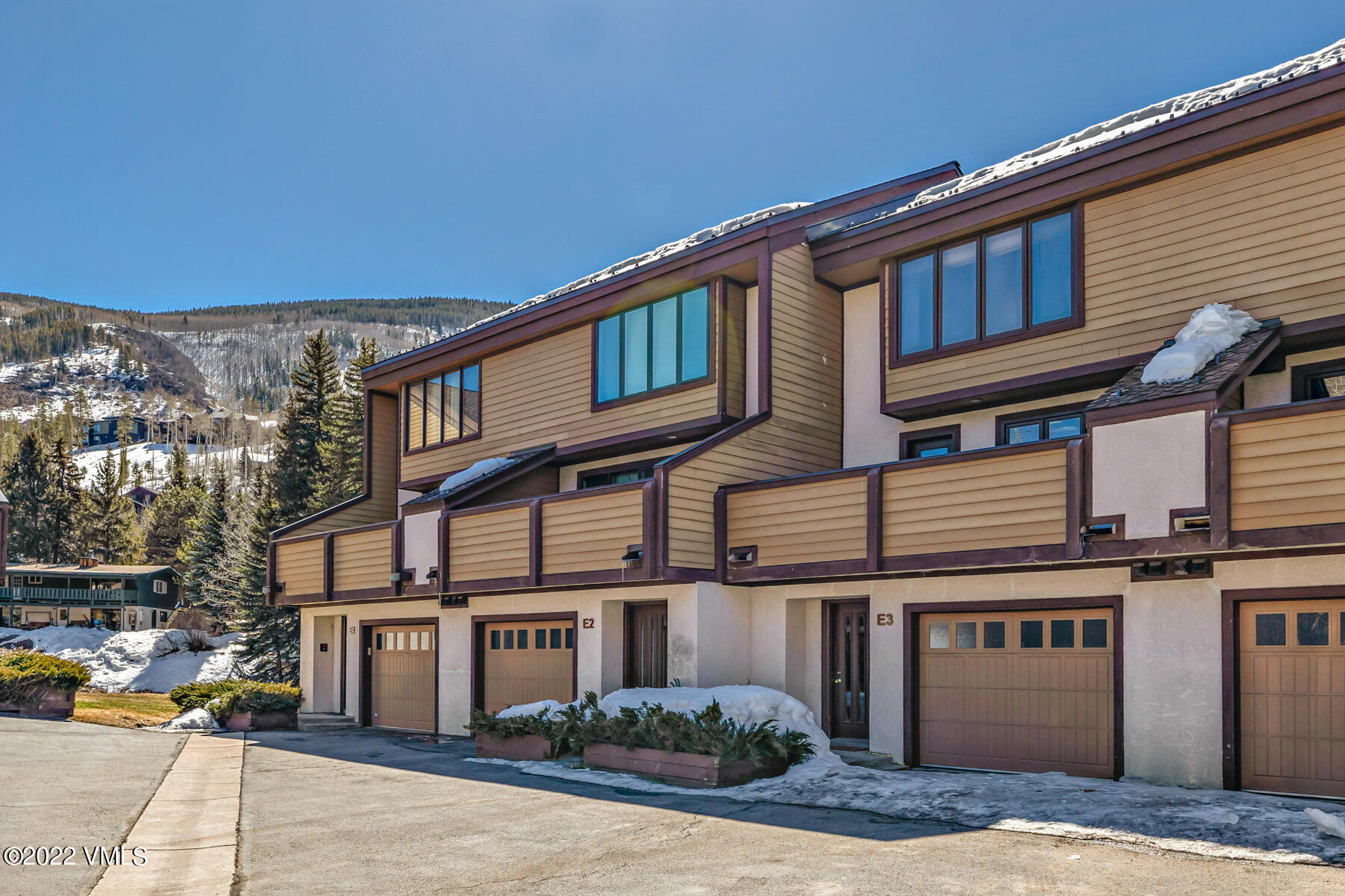 1750 South Frontage Road West, Unit E3 Vail, CO 81657 - Photo 34 of 39 a front view of a building