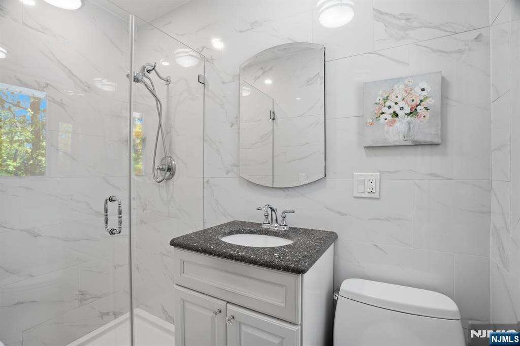 262 Timber Drive Berkeley Heights, NJ 07922 - Photo 24 of 45