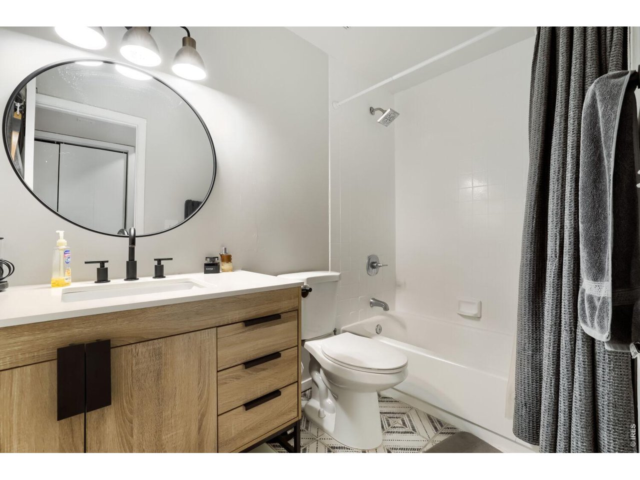 23551 Genesee Village Road, Unit H Golden, CO 80401 - Photo 11 of 24 Bathroom 2