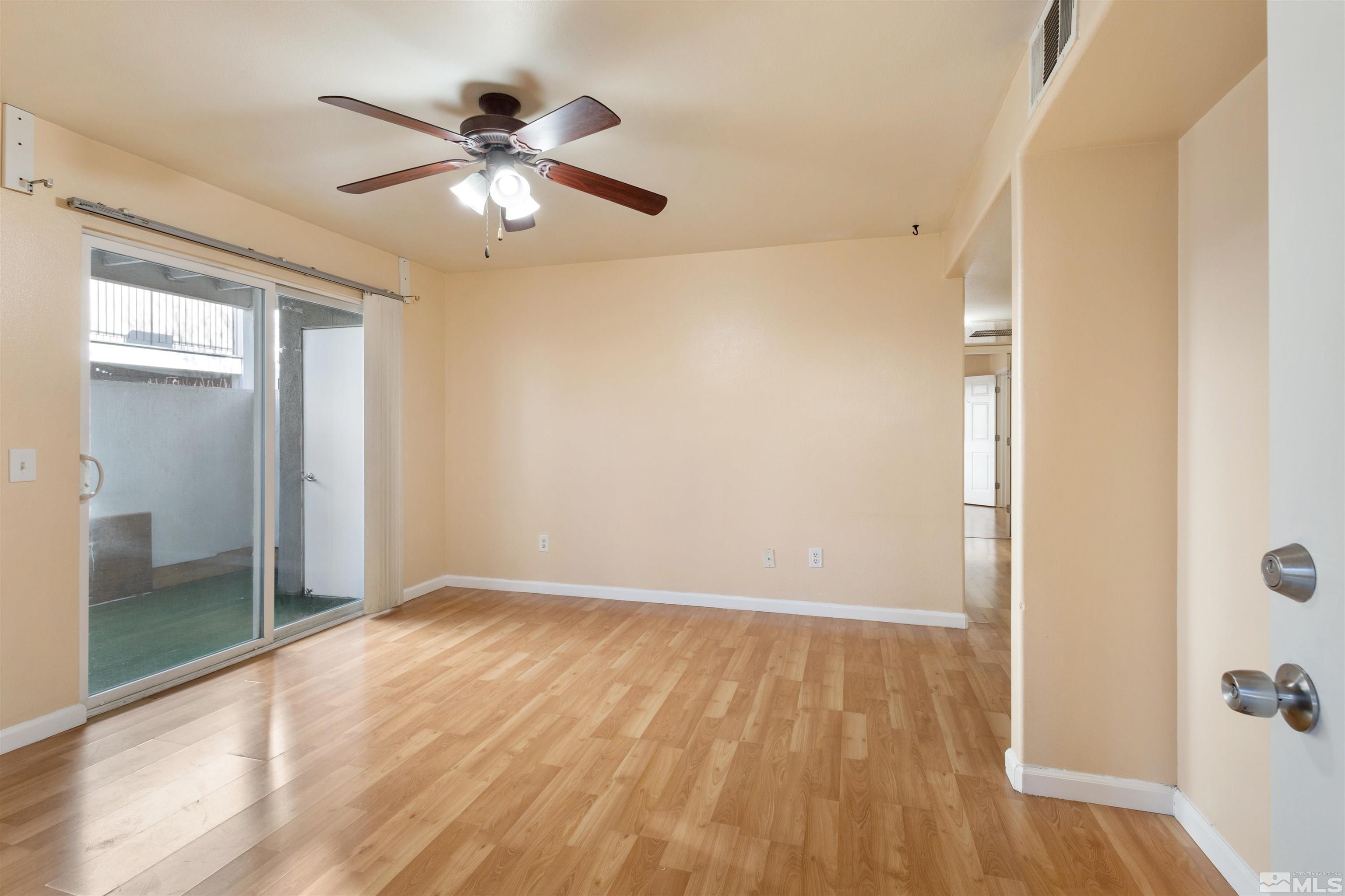 2000 Silverada Boulevard, Unit 213 Reno, NV 89512 - Photo 6 of 17 Photo 6