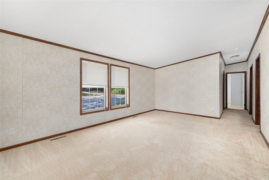 81 Diamond Hill Road Glocester, RI 02814 - Photo 8 of 31