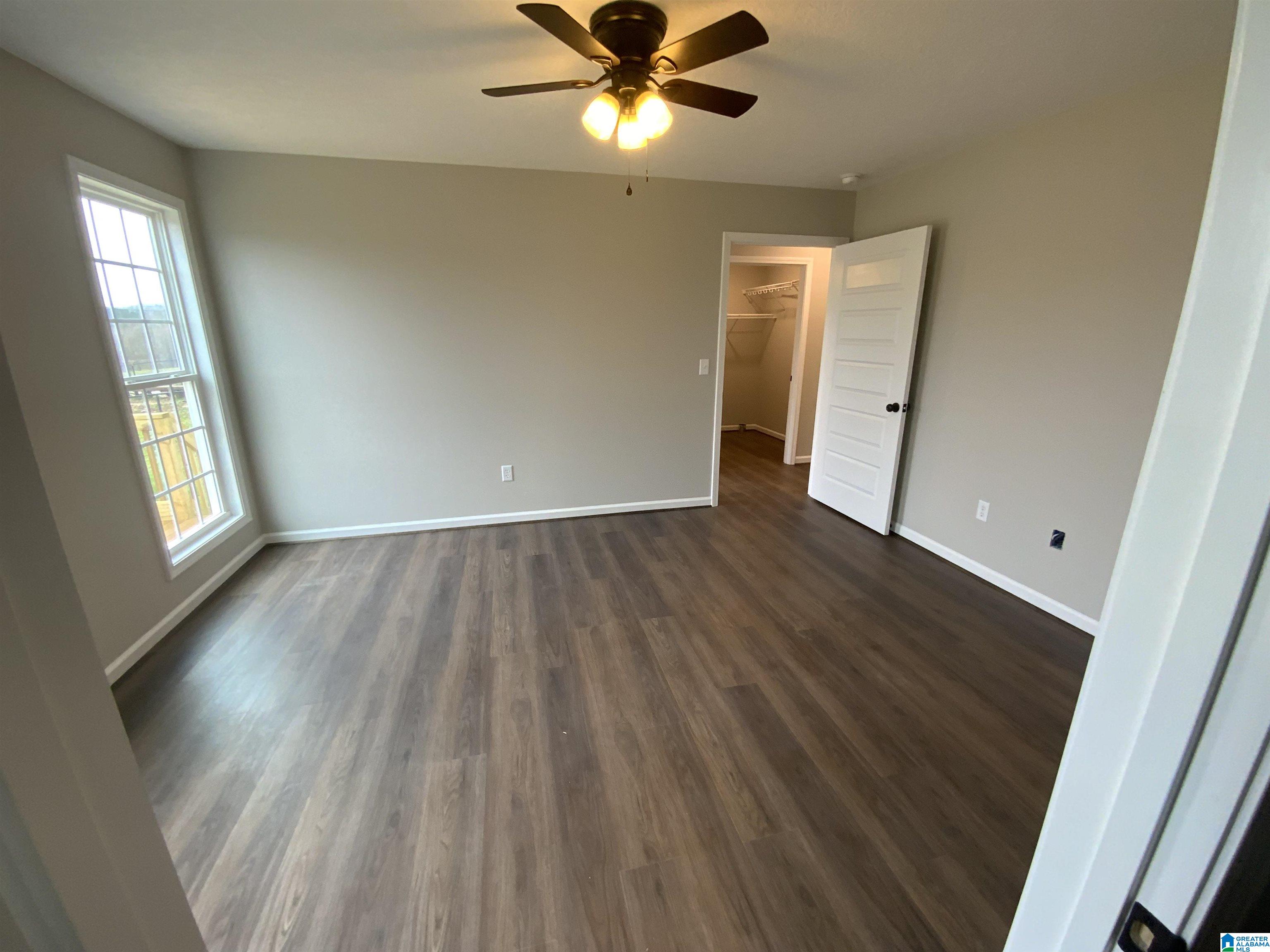 281 Falcon Crest Anniston, AL 36207 - Photo 3 of 17