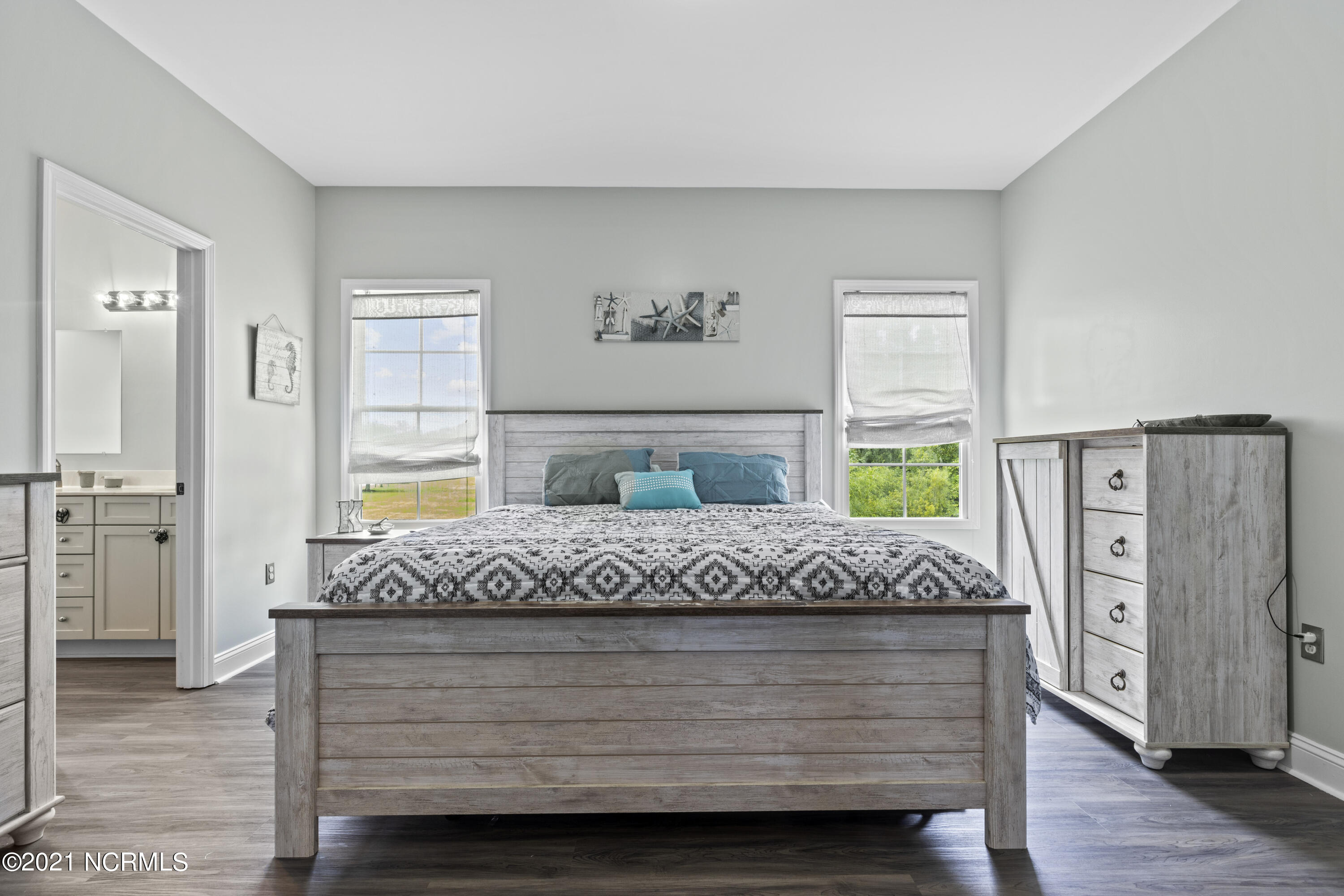 206 Colleton Square Newport, NC 28570 - Photo 12 of 57 Master Bedroom