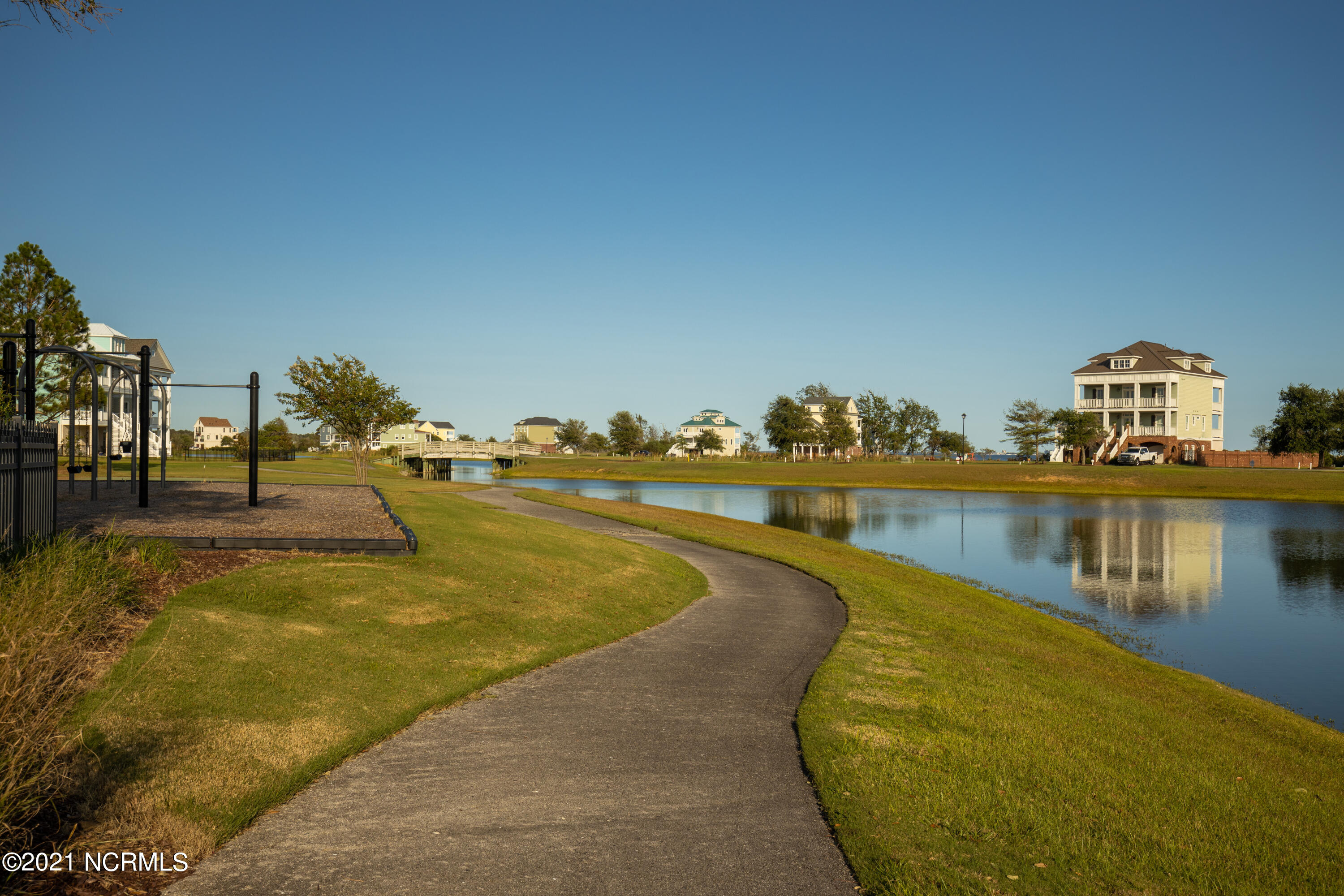 206 Colleton Square Newport, NC 28570 - Photo 47 of 57 Cannonsgate Amenities24