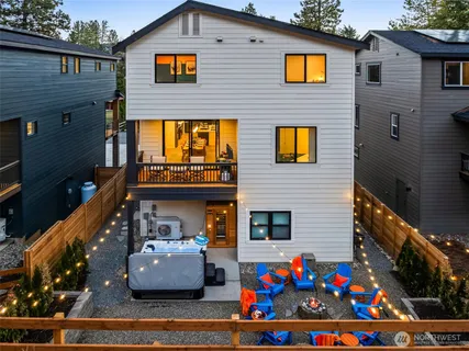 $889,000 | 408 West 6th Street, Cle Elum, WA 98922