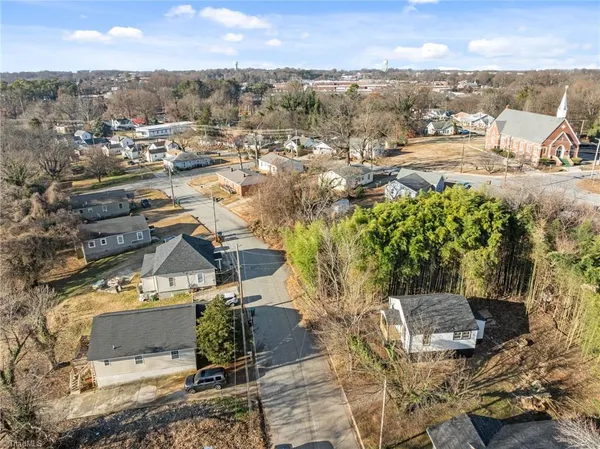 $169,900 | 308 West Kearns Avenue, High Point, NC 27260