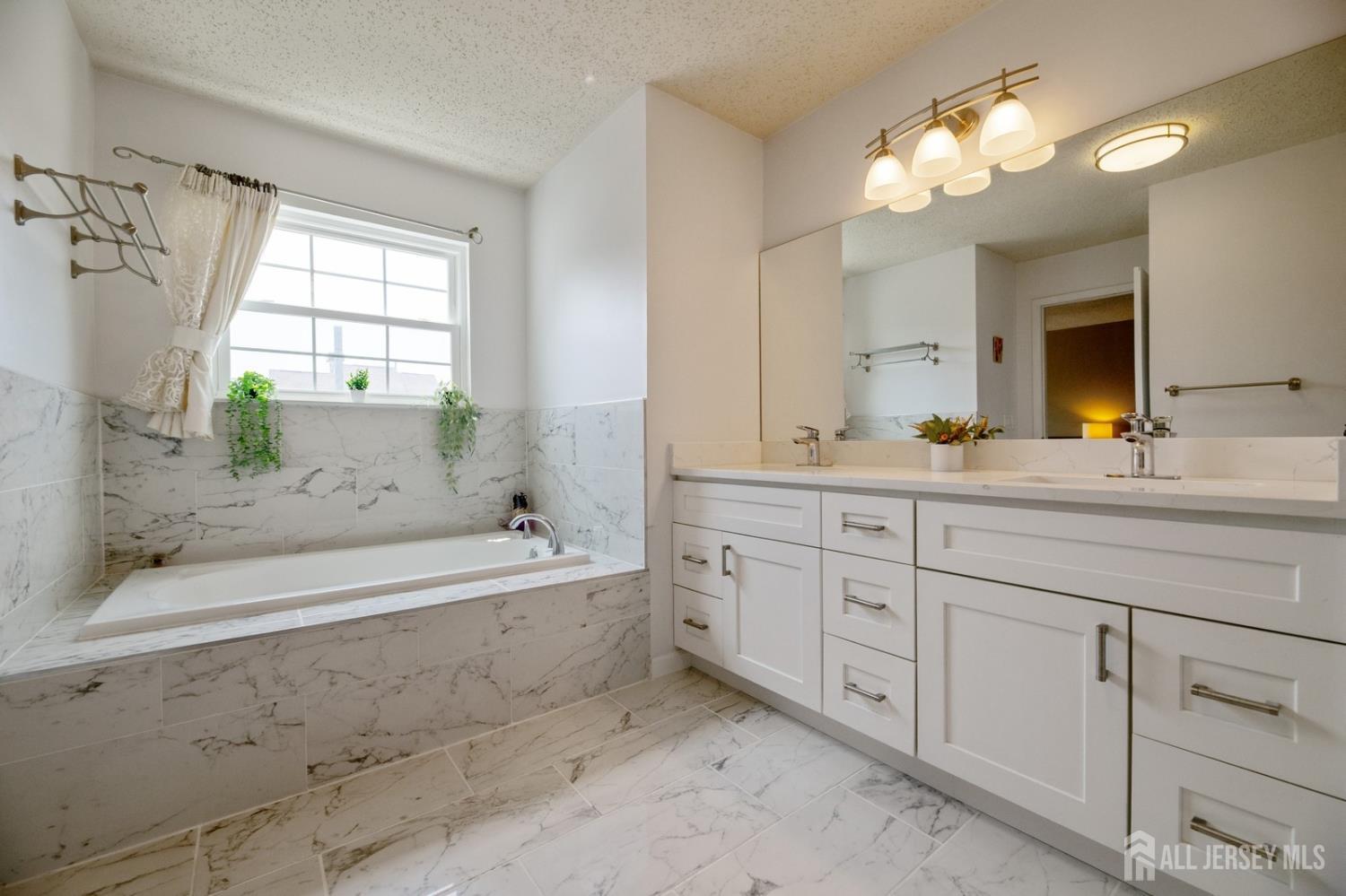 349 Lunar Road Piscataway, NJ 08854 - Photo 19 of 25 Gallery Image 19