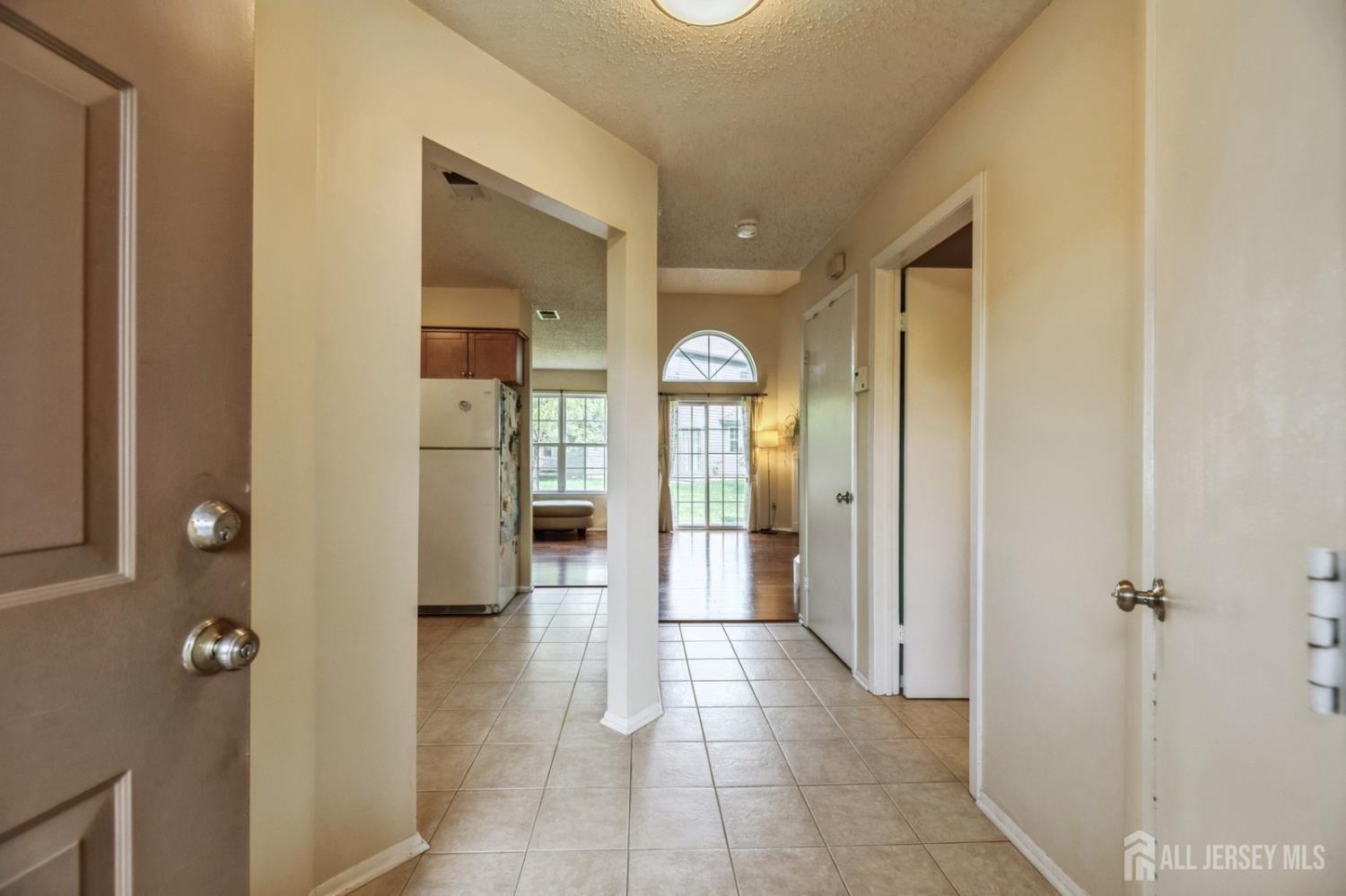 349 Lunar Road Piscataway, NJ 08854 - Photo 3 of 25 Gallery Image 3