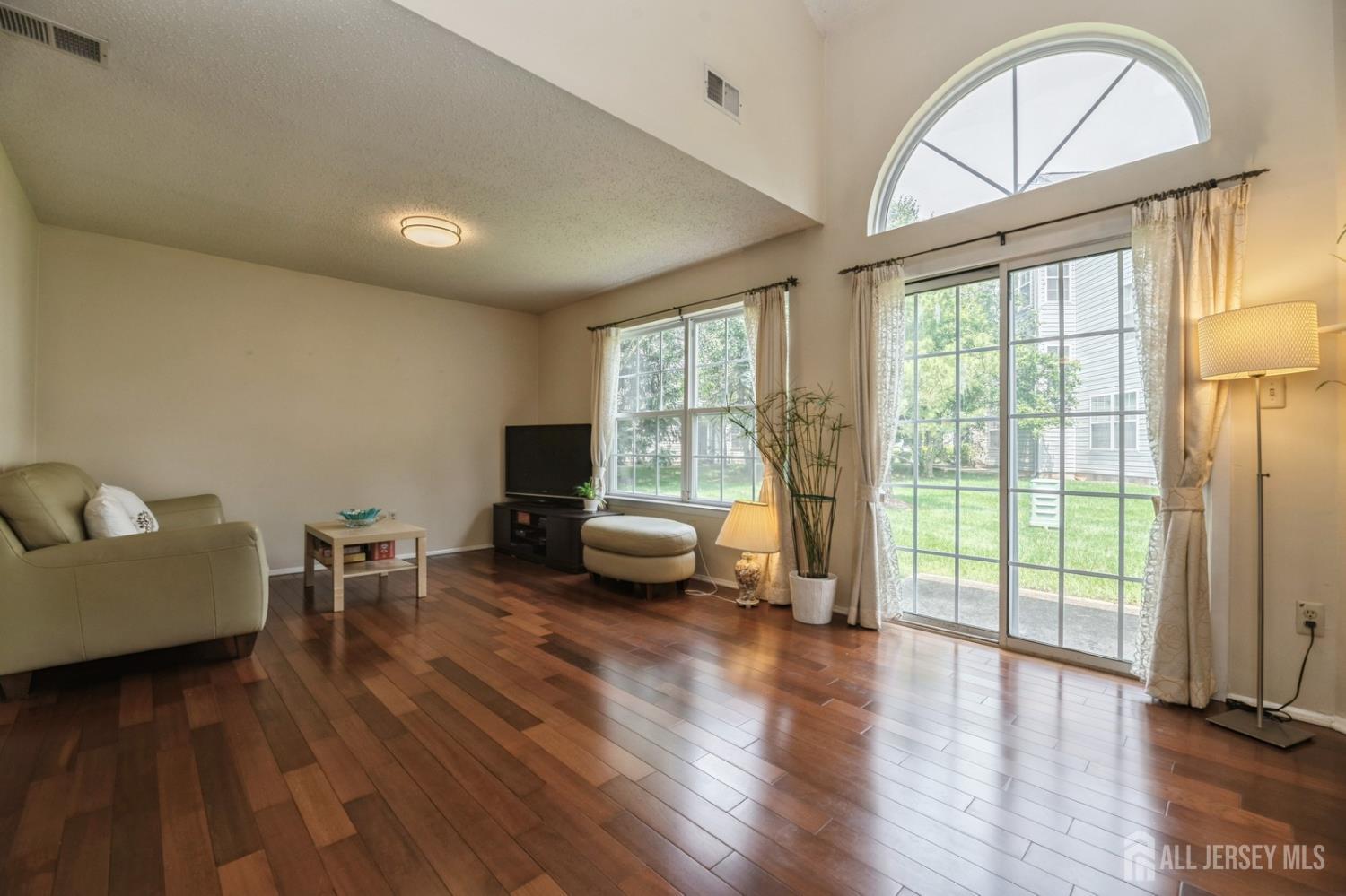 349 Lunar Road Piscataway, NJ 08854 - Photo 10 of 25 Gallery Image 10