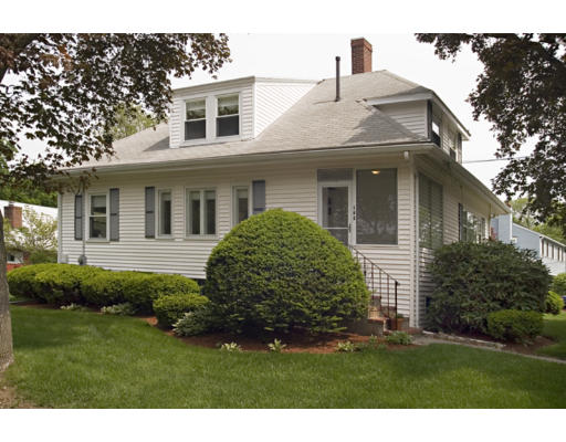 162 Overlook Road Arlington, MA 02474 - Photo 10 of 12 a view of a house with a yard