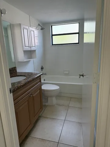 $1,900 | 1661 Balfour Point Drive, Unit G, West Palm Beach, FL 33411