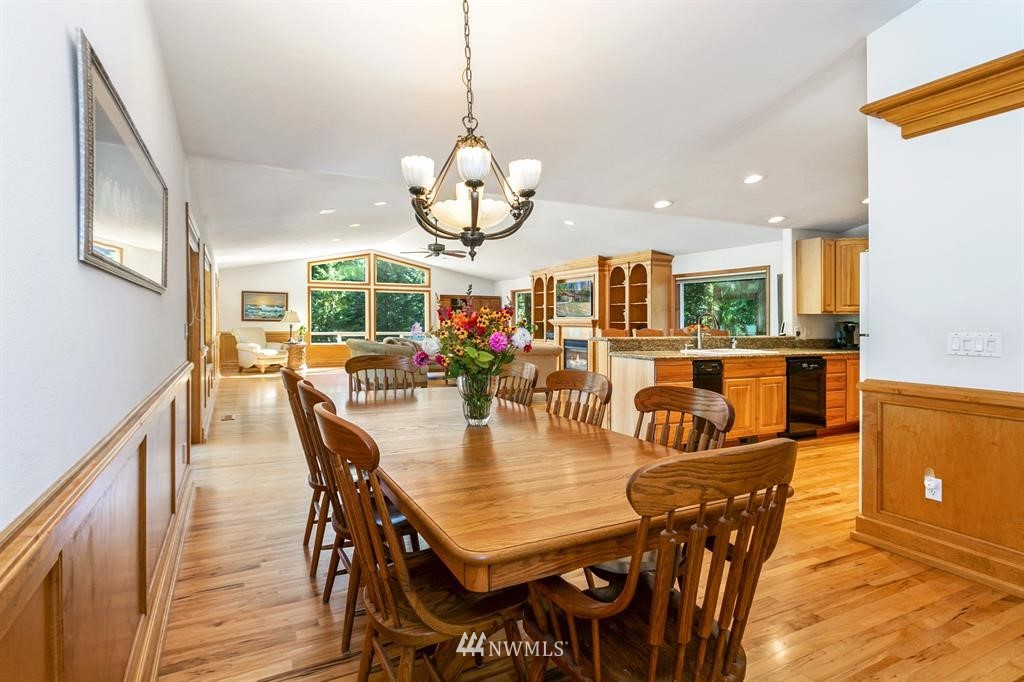 11934 Fay Road Northeast Carnation, WA 98014 - Photo 5 of 24 Gallery Image 5