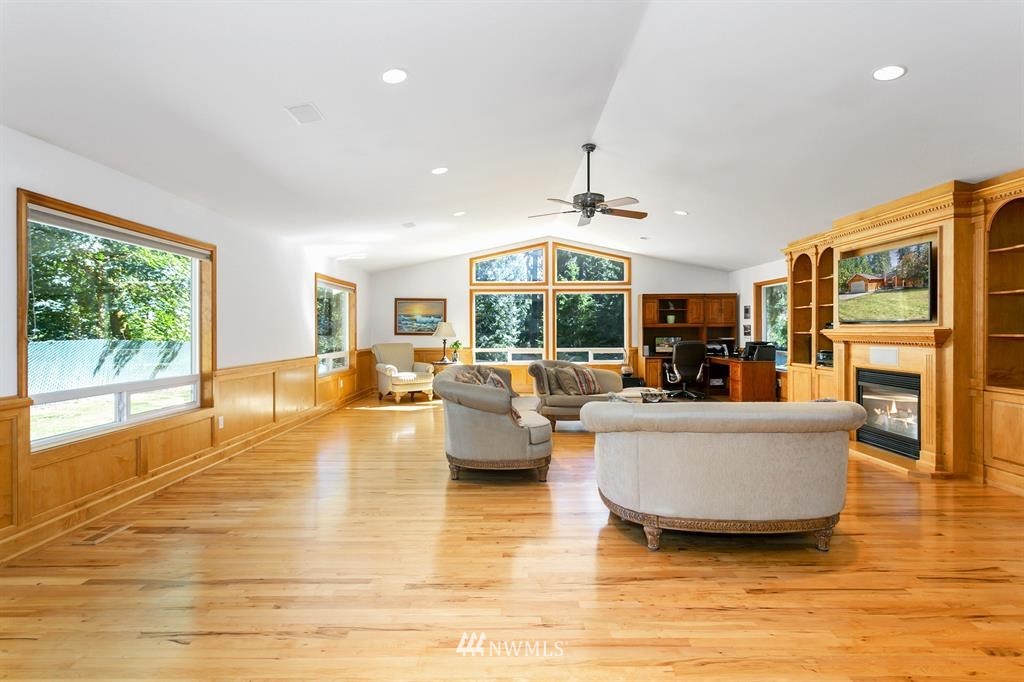 11934 Fay Road Northeast Carnation, WA 98014 - Photo 8 of 24 Gallery Image 8