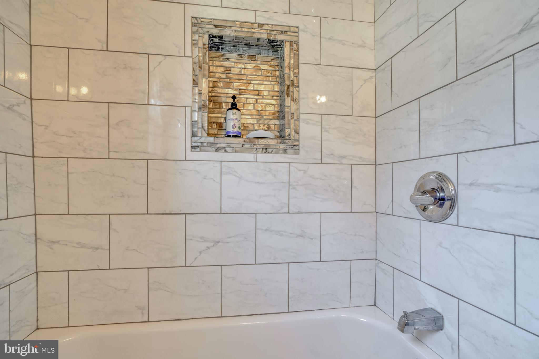 507 Overcrest Road Towson, MD 21286 - Photo 25 of 46 FULL BATH MAIN LEVEL