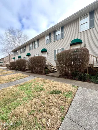 $1,350 | 6 Lake Village Court, Unit 6, Johnson City, TN 37601