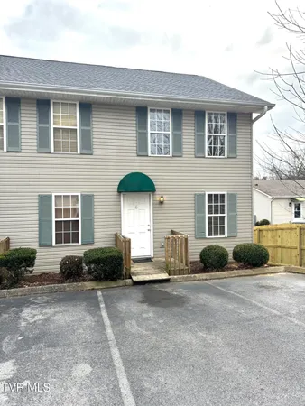 $1,350 | 6 Lake Village Court, Unit 6, Johnson City, TN 37601