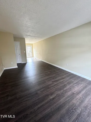 $1,350 | 6 Lake Village Court, Unit 6, Johnson City, TN 37601