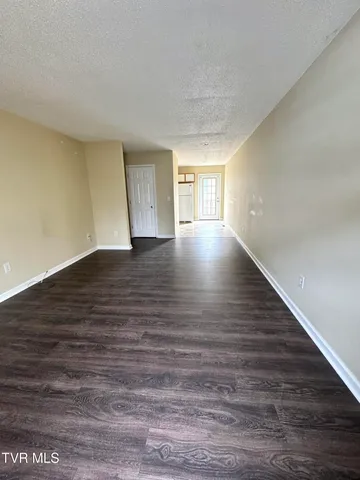 $1,350 | 6 Lake Village Court, Unit 6, Johnson City, TN 37601