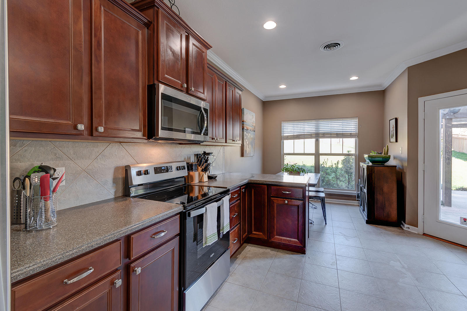 1338 Hillman Road Knoxville, TN 37932 - Photo 14 of 32 1338 Hillman Rd-14
