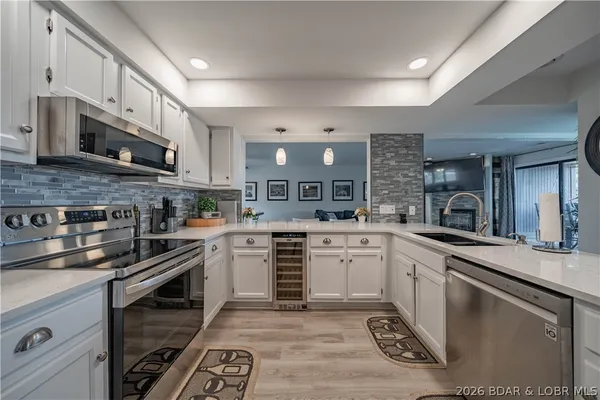 $299,000 | 5940 Baydy Peak Road, Unit 1123, Osage Beach, MO 65065