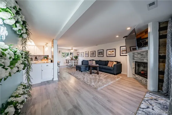 $299,000 | 5940 Baydy Peak Road, Unit 1123, Osage Beach, MO 65065