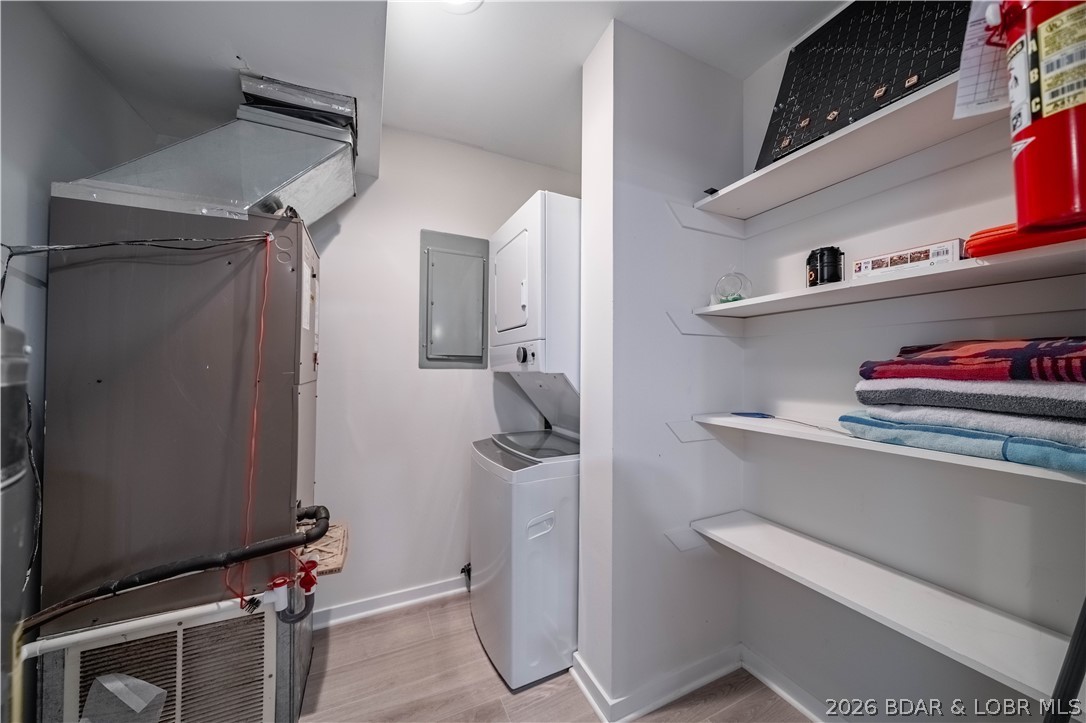 5940 Baydy Peak Road, Unit 1123 Osage Beach, MO 65065 - Photo 21 of 36 Utility/Laundry Room